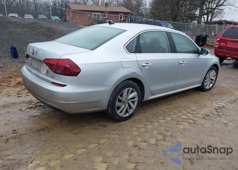 2018 Volkswagen Passat 2.0T Se z USA, uszkodzony, nr VIN 1VWBA7A35JC049960